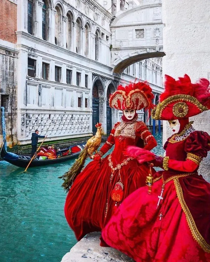 Moonlight Attic Apartment Venice Italy